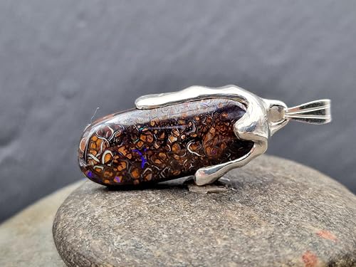 LeoLars-PABE Design Tropfen Boulder Opal Anhänger aus 925er Silber mit ollem Muser und partiellem Opalfeuer, dicke Silbertropfen, Opal 30 x 12,2mm, Unikat, Handarbeit