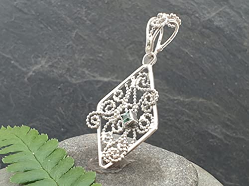 LeoLars-PABE Hellblauer Turmalin Filigree Anhänger, 925er Silber, Traditionell und Modern, Unikat, Handarbeit