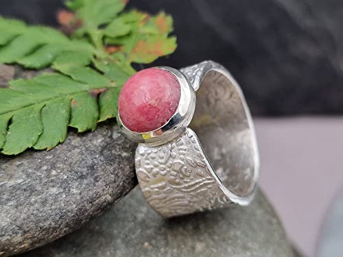 LeoLars-PABE Rhodochrosit Ring aus 925er Silber, Gr.57 (18,2), floral, blumig geprägte Ringschiene, Unikat, Handarbeit