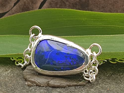 LeoLars-PABE Schwarzer Opal Anhänger aus 925er Silber mit 45cm langer Silberkette, intensiv blau, Unikat, Handarbeit