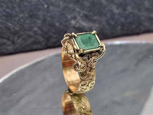 LeoLars-PABE Magisch mystischer Smaragd Design Ring aus 585er Gelbgold, verspielte Kettenverzierung, zauberhafte Schnörkel, Gr. 61/62, Unikat, Handarbeit