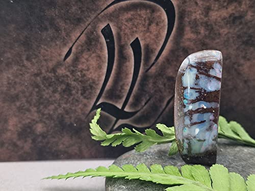 Anhänger mit gebohrtem Boulder Opal mit 60cm Lederband, Opal 31.3x11.7x10.1mm, Church Window, Unikat, Handarbeit