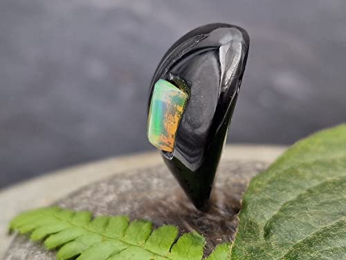 LeoLars-PABE Welo Opal Anhänger in gebohrtem Onyx mit 60 cm Lederband, Mehrfarbig, Opal 7.3mm x 5.7mm, Unikat, Handarbeit