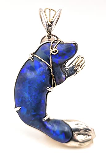 LeoLars-PABE Seehund Design Anhänger mit großem schwarzem Opal mit lila-blauen Opalfeuer, aus 925er Silber und Feingold Elementen, Unikat, Handarbeit
