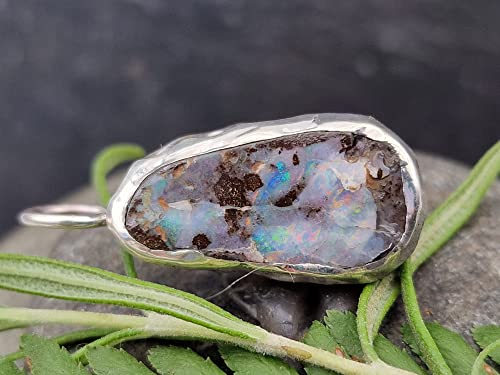 LeoLars-PABE Anhänger mit Boulder Opal in einer 925er Silber Käfig Fassung, Opal 23mm x 11.5mm, Unikat, Handarbeit, Handgeschliffen