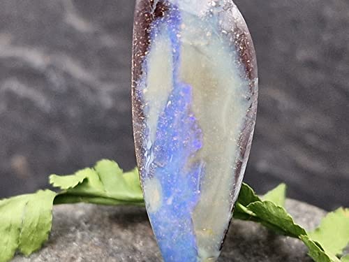 LeoLars-PABE Boulder Opal Anhänger mit 925er Silber Stiftöse, lila, Handgefertigte Schlaufe mit Muster, Unikat, Handarbeit