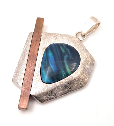 LeoLars-PABE Schwarzer Opal Design Anhänger aus 925er Silber mit Kupferstab, eismattiert, Opalfeuer in grün-blau, Unikat, Handarbeit