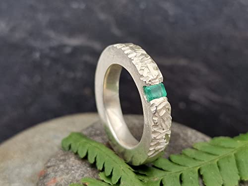 LeoLars-PABE Massiver Smaragd Design Ring, Gr. 59.5 (19), aus 925er Silber mit Structure Design, Unikat, Handarbeit