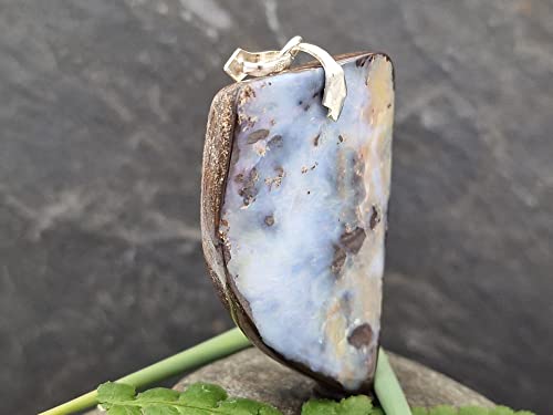LeoLars-PABE Boulder Opal Anhänger mit Frontbohrung und 925er Silberschlaufe, Opal 46.7 x 35.4 x 8.5mm, gemeiner Opal, Unikat, Handarbeit