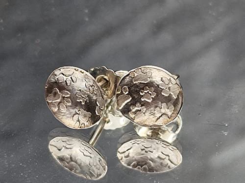 Pfötchen Ohrstecker Konkav aus 925er Silber mit geprägten Pfoten, Unikat, Handarbeit