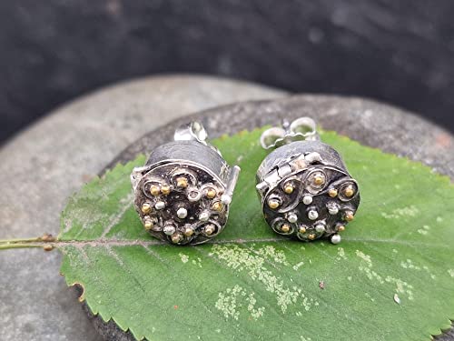 Ohrstecker mit Geheimfach aus 925er Silber und Feingold Elementen, magisch, mit Verriegelung, teilgeschwärzt, Unikat, Handarbeit