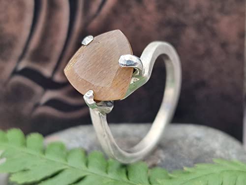 LeoLars-PABE Sonnenstein Design Ring, Gr.60 (19,25), verdreht, Krappenfassung, mattiert, Unikat, Handarbeit