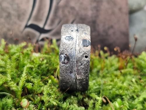 LeoLars-PABE Grober teilgeschwärzter Sandguss Design Ring, Gr.62 (19,7), aus 925er Silber mit eingegossenen grauen Saphir Kristallen, Unikat, Handarbeit