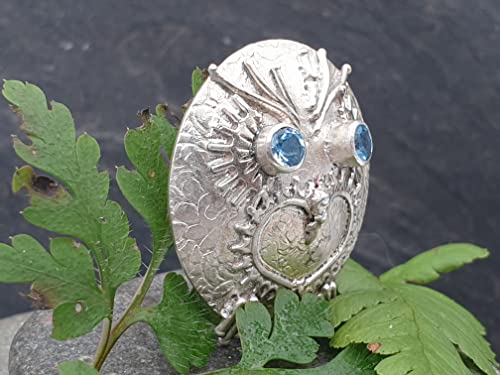 LeoLars-PABE Anhänger Eule Rudi aus 925er Silber mit zwei Blautopasen, Unikat, Handarbeit