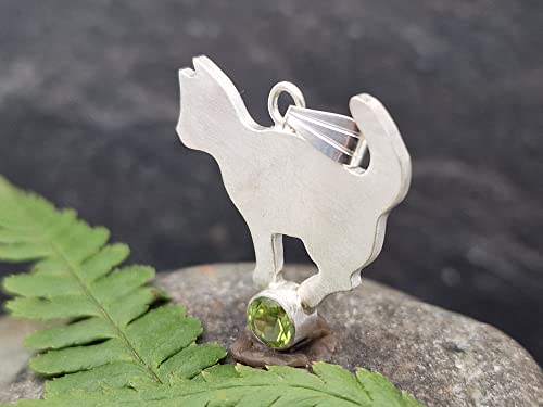 LeoLars-PABE Katzen Anhänger aus 925er Silber mit Peridot, mattiert, Katze, Unikat, Handarbeit