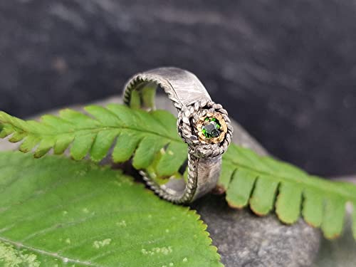 LeoLars-PABE Chromdiopsid Design Ring, Gr.53 (16.7), aus 925er Silber mit Feingold Fassung, handgeschmiedet, teilgeschwärzt, Unikat, Handarbeit
