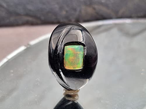 LeoLars-PABE Welo Opal Anhänger in gebohrtem Onyx mit 60 cm Lederband, Mehrfarbig, Opal 7.3mm x 5.7mm, Unikat, Handarbeit