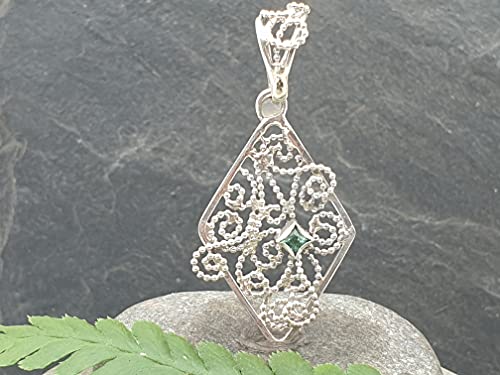 LeoLars-PABE Hellblauer Turmalin Filigree Anhänger, 925er Silber, Traditionell und Modern, Unikat, Handarbeit