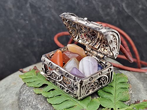 LeoLars-PABE Schatztruhe Filigree Anhänger aus 925er Silber, viele Details, zum öffnen und schließen, Schatz-verschiedene Edelsteine, Unikat, Handarbeit