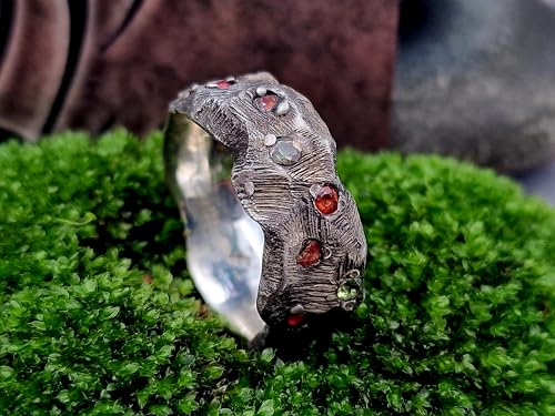 LeoLars-PABE Felsenlook Design Ring, Gr.65, aus 925er Silber mit Rubin und verschieden farbigen Saphiren, teilgeschwärzt, massiv, Unikat, Handarbeit
