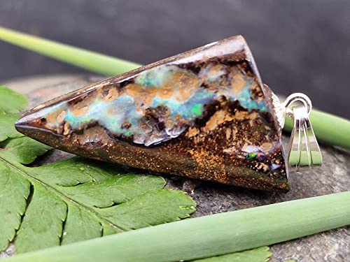 LeoLars-PABE Anhänger mit Boulder Opal und 925er Silber Stiftöse, partielles Feuer, Opal 25.6 x 17 x 5.6mm, Unikat, Handgeschliffen