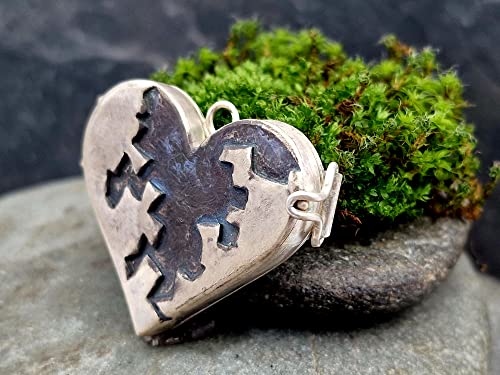 LeoLars-PABE 925er Silber Medaillon Broken Heart, groß, massiv, teilgeschwärzt, Design Medaillon, Unikat, Handarbeit