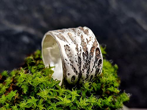 LeoLars-PABE Design Ring Konifere, Gr.56, aus 925er Silber, teilgeschwärzt, echte Koniferen Oberfläche, Unikat, Handarbeit