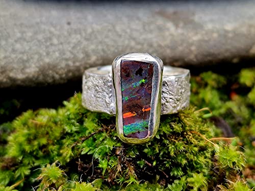 LeoLars-PABE Design Ring im Structure Design Stein mit Boulder Opal mit bunten Opalfeuer Streifen, Gr.61, Opal 16.3x7.1mm, Unikat, Handarbeit