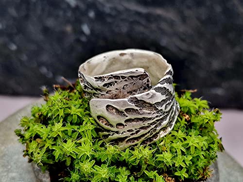 LeoLars-PABE 925er Silber Design Ring, Gr.60, Stil der Oberfläche Konifere, teilgeschwärzt, überlappende Ringschiene, Unikat, Handarbeit