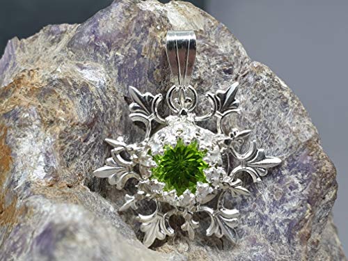 LeoLars-PABE Design Anhänger Schneeflocke mit Peridot aus 925er Silber, Handarbeit