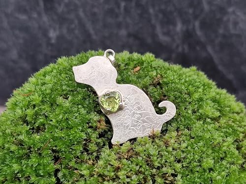 LeoLars-PABE Hundewelpen Anhänger aus 925er Silber mit Peridot Herz, seidenmatt, Hund, Handarbeit