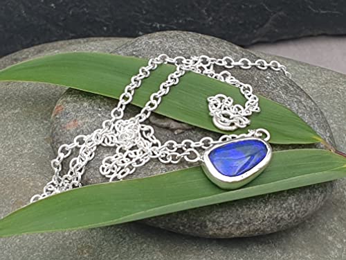 LeoLars-PABE Schwarzer Opal Anhänger aus 925er Silber mit 45cm langer Silberkette, intensiv blau, Unikat, Handarbeit