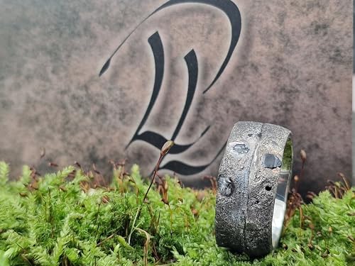LeoLars-PABE Grober teilgeschwärzter Sandguss Design Ring, Gr.62 (19,7), aus 925er Silber mit eingegossenen grauen Saphir Kristallen, Unikat, Handarbeit