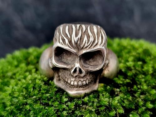 LeoLars-PABE Totenkopf Design Unisex Ring ala' Ghost Rider, Gr. 60 (19), aus 925er Silber, eigenes Design, massiv, teilgeschwärzt, Unikat, Handarbeit