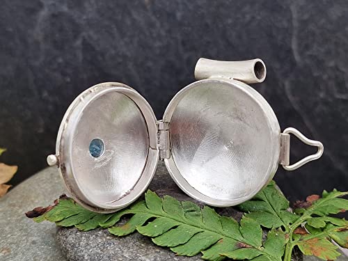 LeoLars-PABE Aquamarin Medaillon aus 925er Silber, Aquamarin im Spiegelschliff, mit Röhrchen, gebürstetes Design, Unikat, Handarbeit