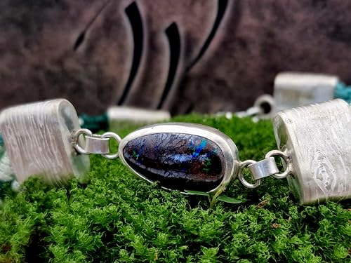 LeoLars-PABE Boulder Opal Makramee Armband aus 925er Silber mit handgefertigten Endkappen, 16-20cm, Opal mit mehrfarbigen Pinfire, Unikat, Handarbeit