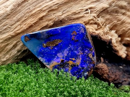 LeoLars-PABE Boulder Opal Anhänger gebohrt mit 60cm Lederband, Elektric Blue Opalfeuer, sehr brilliant, Opal 30,6x23x9,8mm, Unikat, Handgeschliffen