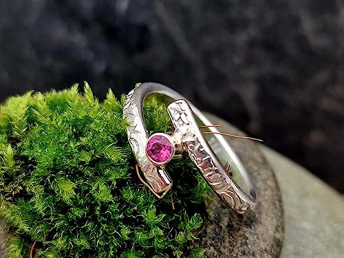 LeoLars-PABE Rosa Turmalin Design Ring, Gr. 57-58, aus 925er Silber mit geprägter Ringschiene, Unikat, Handarbeit