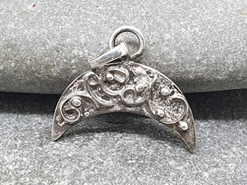 LeoLars-PABE Halbmond Anhänger aus 925er Silber, mystisches Design, Unikat, Handarbeit