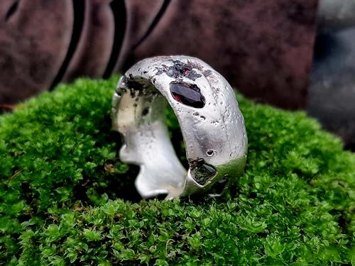 LeoLars-PABE Sandguss Design Ring, Gr. 55, aus 925er Silber, massiv, mit eingegossenen Granat, Peridot, Smaragd und Saphir, Unikat, Handarbeit