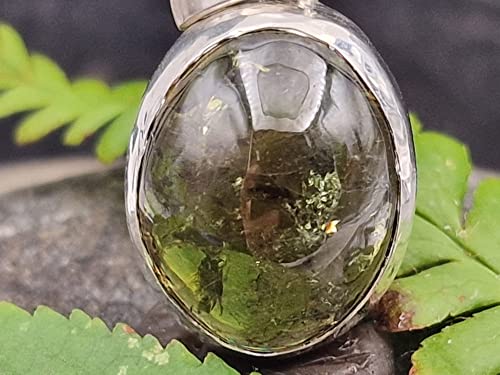 LeoLars-PABE Demantoid Cabochon Anhänger aus 925er Silber, selten, mit Innenleben, herrliches grün, Unikat, Handarbeit
