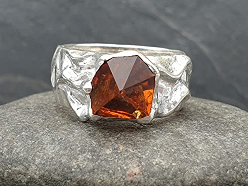 LeoLars-PABE Citrin Design Ring aus 925er Silber, Gr.60, Sonderschliff, Organisch, Hammerschlag, Unikat, Handarbeit