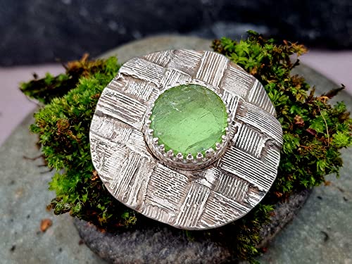 LeoLars-PABE Peridot Design Anhänger mit natürlicher Oberfläche, aus 925er Silber und echter gewebter Pampasgras Oberfläche, teilgeschwärzt, Unikat, Handarbeit