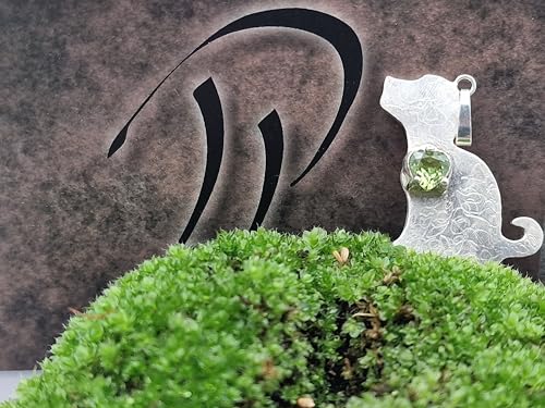 LeoLars-PABE Hundewelpen Anhänger aus 925er Silber mit Peridot Herz, seidenmatt, Hund, Handarbeit