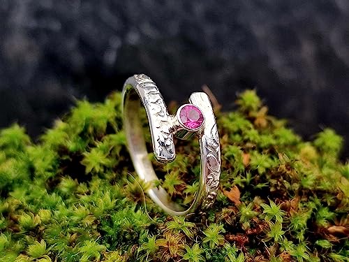 LeoLars-PABE Rosa Turmalin Design Ring, Gr. 57-58, aus 925er Silber mit geprägter Ringschiene, Unikat, Handarbeit
