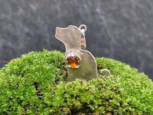 LeoLars-PABE Hundewelpen Anhänger aus 925er Silber mit Mandarin Granat Herz, seidenmatt, Hund, Handarbeit