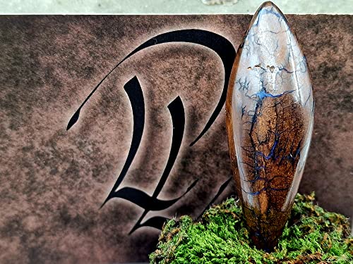 LeoLars-PABE Boulder Opal Anhänger gebohrt mit 60cm Lederband, wie versteinertes Holz, partielles Opalfeuer, 49.4x17x11.8mm, Unikat, Handarbeit