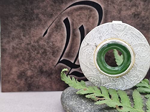LeoLars-PABE Jade Ring Design Anhänger aus 925er Silber mit Feingold Ring um die Fassung, geprägt, versteckte Öse, Unikat, Handarbeit