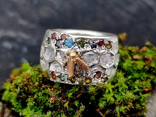 LeoLars-PABE Design Ring Biene auf Blumenwiese, Gr. 63, aus 925er Silber, Biene aus 585er Gold, Bienenwaben Struktur, verschiedene Edelsteine, Unikat, Handarbeit