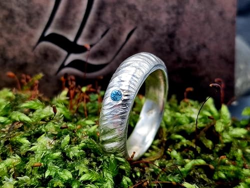 LeoLars-PABE Maritimer Blautopas Wellen Design Ring, Gr. 60 (19), aus 925er Silber, Blautopas Swiss Blue rund facettiert, Wellen Struktur, Unikat, Handarbeit